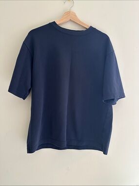 Classic Unisex T-Shirt - Navy